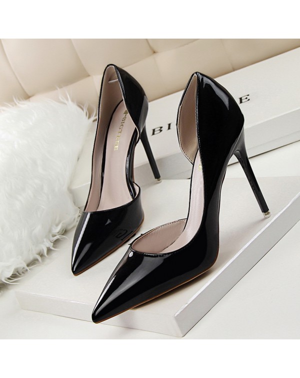 638-5 Korean Version Of Fashionable And Minimalist High Heels, Patent Leather, Shallow Cut Pointed Hollow Out, Sexy And Slimming High Heels, Single Shoe